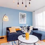 Driftwood Apartment