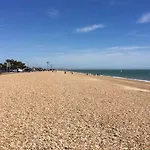 Penny Cottage By The Beach