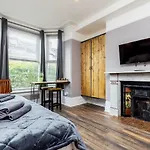 Accudo House Boutique Holiday Suites