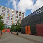 Flat B - Ground Floor, 2 Bedroom, 2 Bathroom Apartment With Garden In Central Southsea, Portsmouth