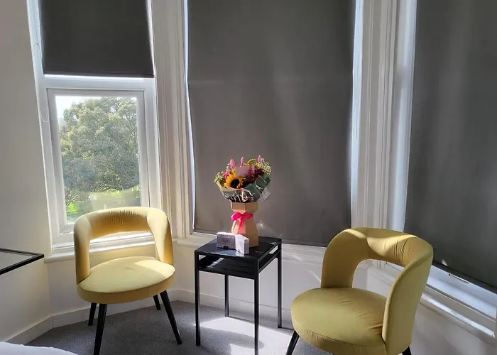 Q8 Boutique Hotel