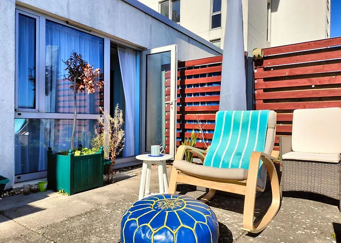 A Stylish Flat Offering A Private Bedroom Near Landmark Of Portsmouth