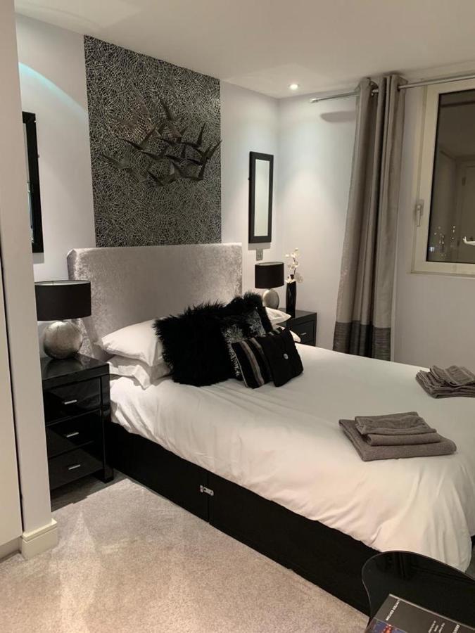 Apartment Utopia 007