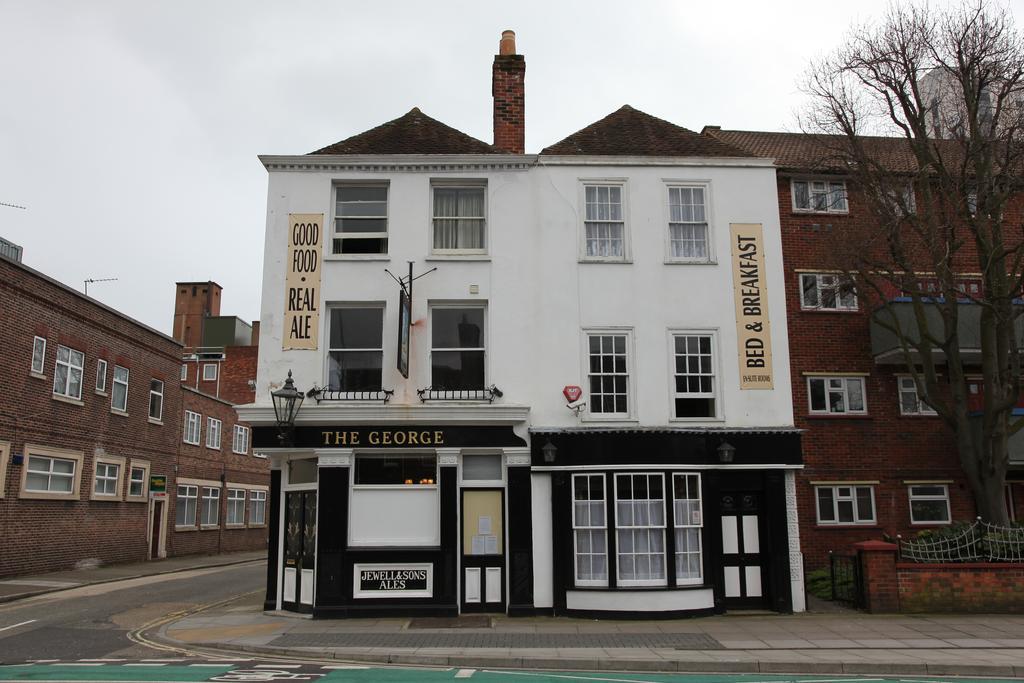 The George 2* Portsmouth