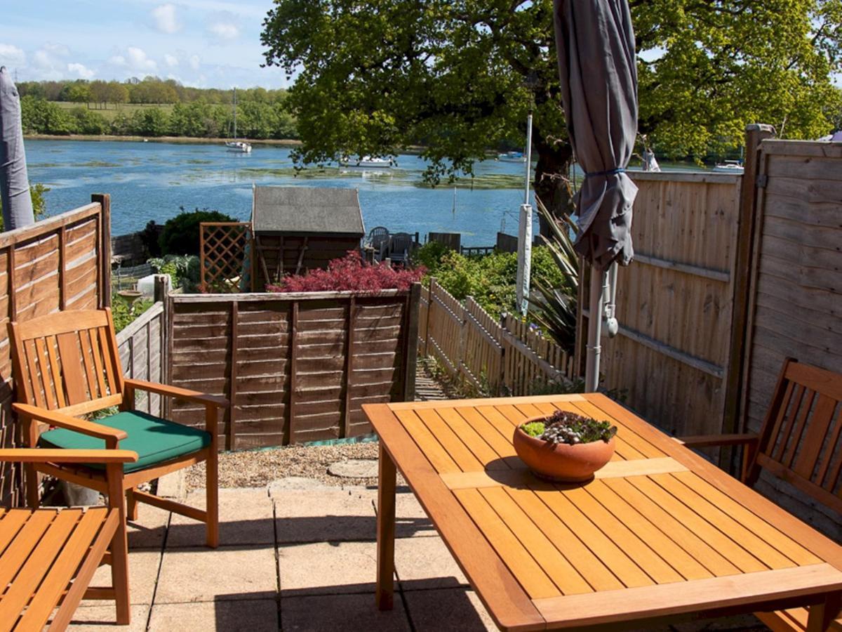 Pass The Keys 3bed Family With Direct Water Access, Sleeps 6 *
