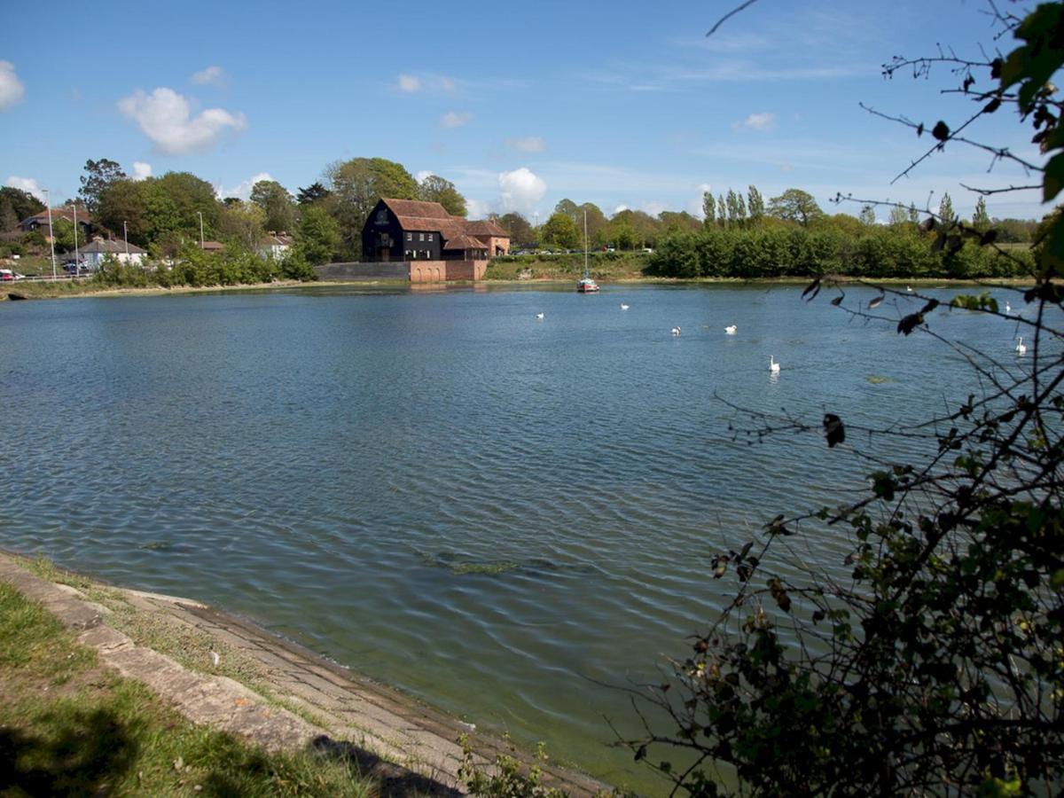 Pass The Keys 3bed Family With Direct Water Access, Sleeps 6 Holiday home