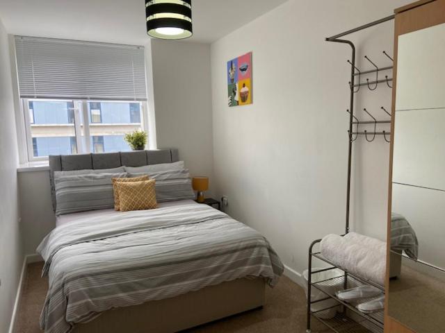 Spacious By Train Station * Portsmouth