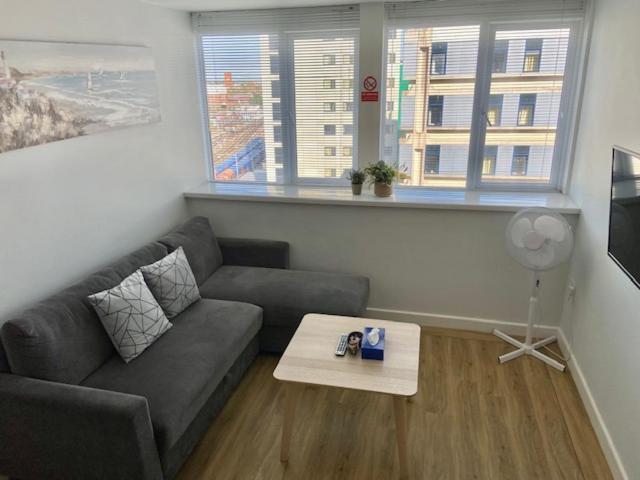 Apartment Spacious By Train Station Portsmouth