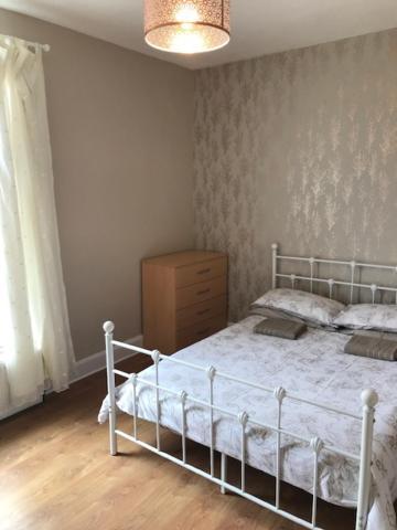 Fully Furnished And Well Equipped 3 Bedroom House Holiday home *