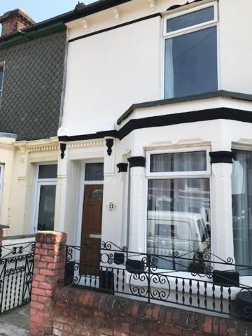 Fully Furnished And Well Equipped 3 Bedroom House Holiday home