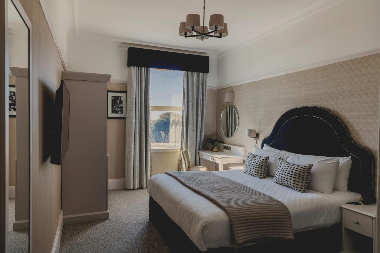 Hotel The Queens 4*