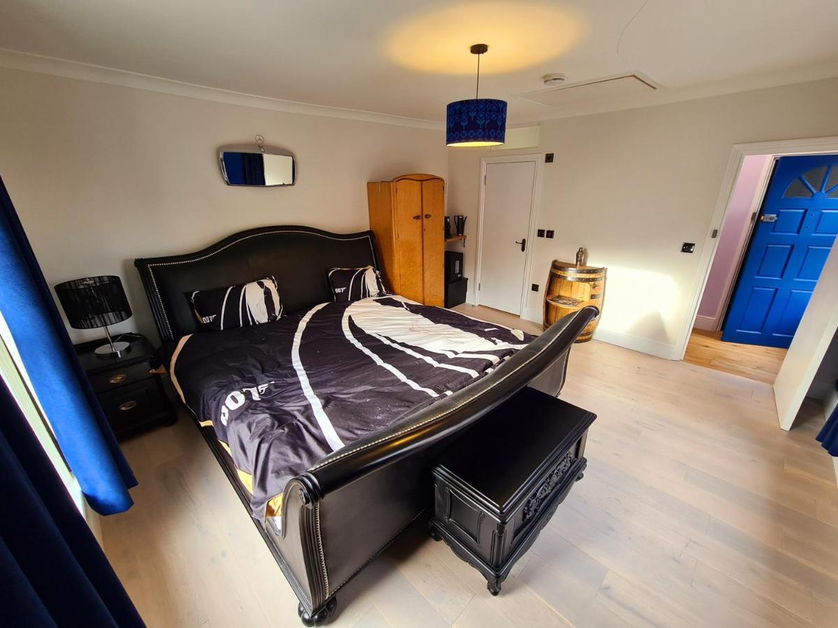 Apartment Southsea Royale Studio, Bond, Parking, Seafront