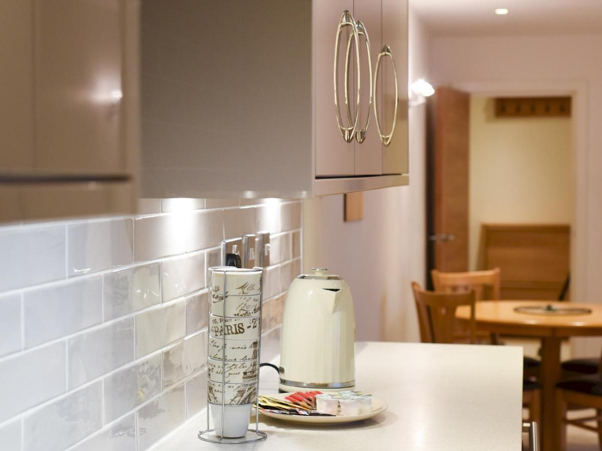 Pass The Keys Secluded High End 2bed In Southsea With Parking Apartment
