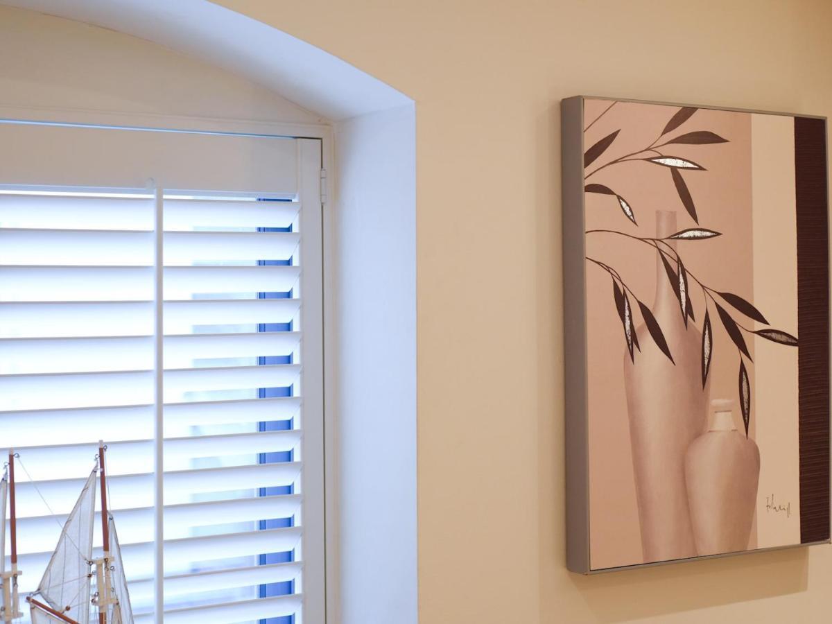 Pass The Keys Secluded High End 2bed In Southsea With Parking Portsmouth