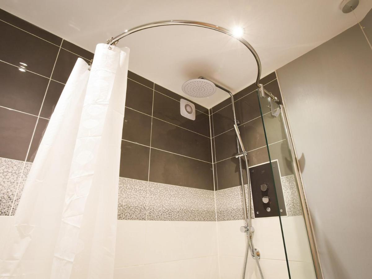 Apartment Pass The Keys Secluded High End 2bed In Southsea With Parking