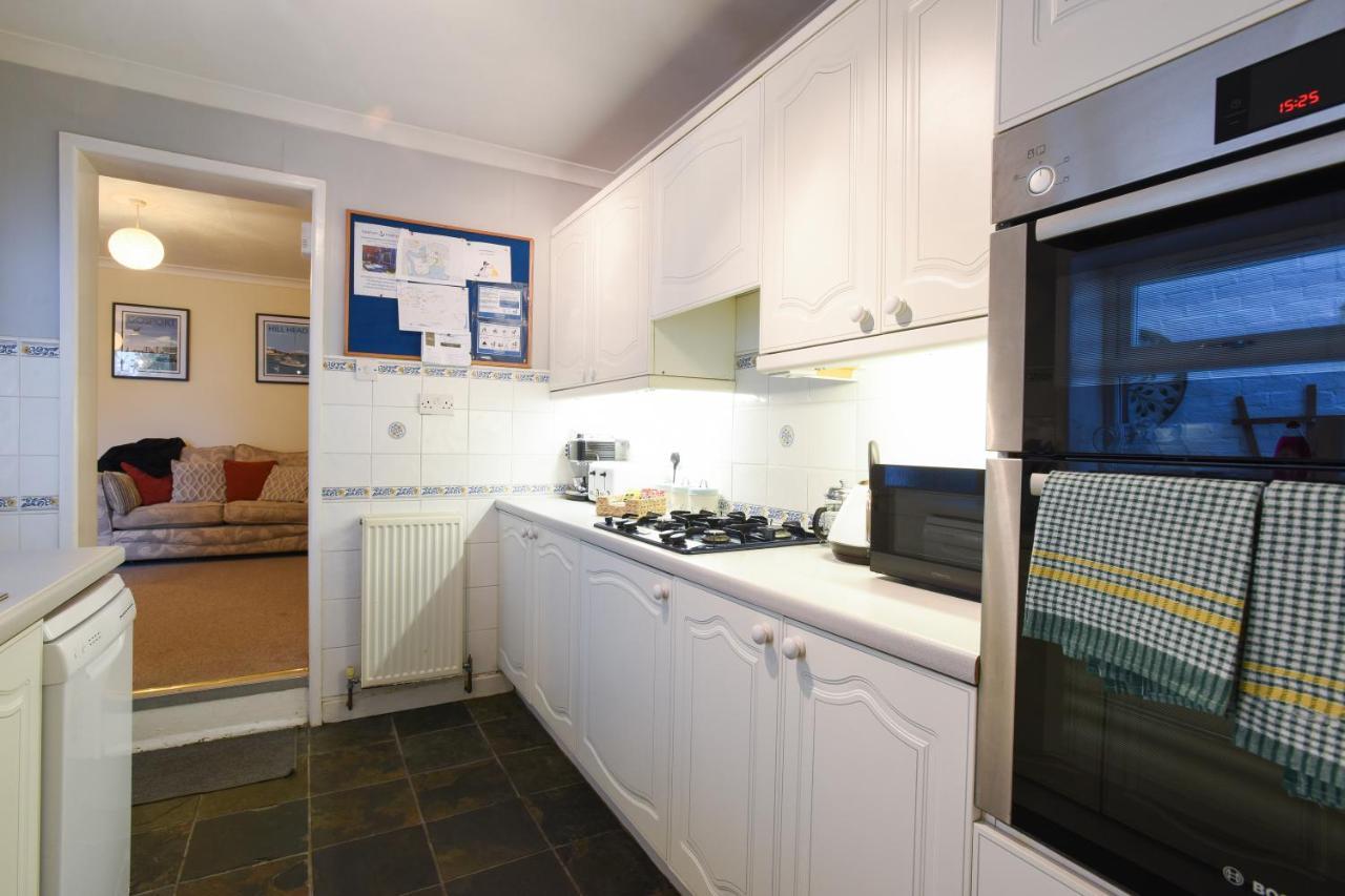 Pass The Keys 3bed Family With Direct Water Access, Sleeps 6 Holiday home Portsmouth
