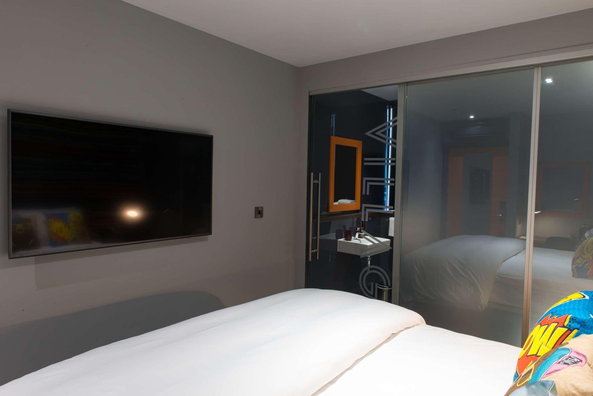 Village Hotel 4*