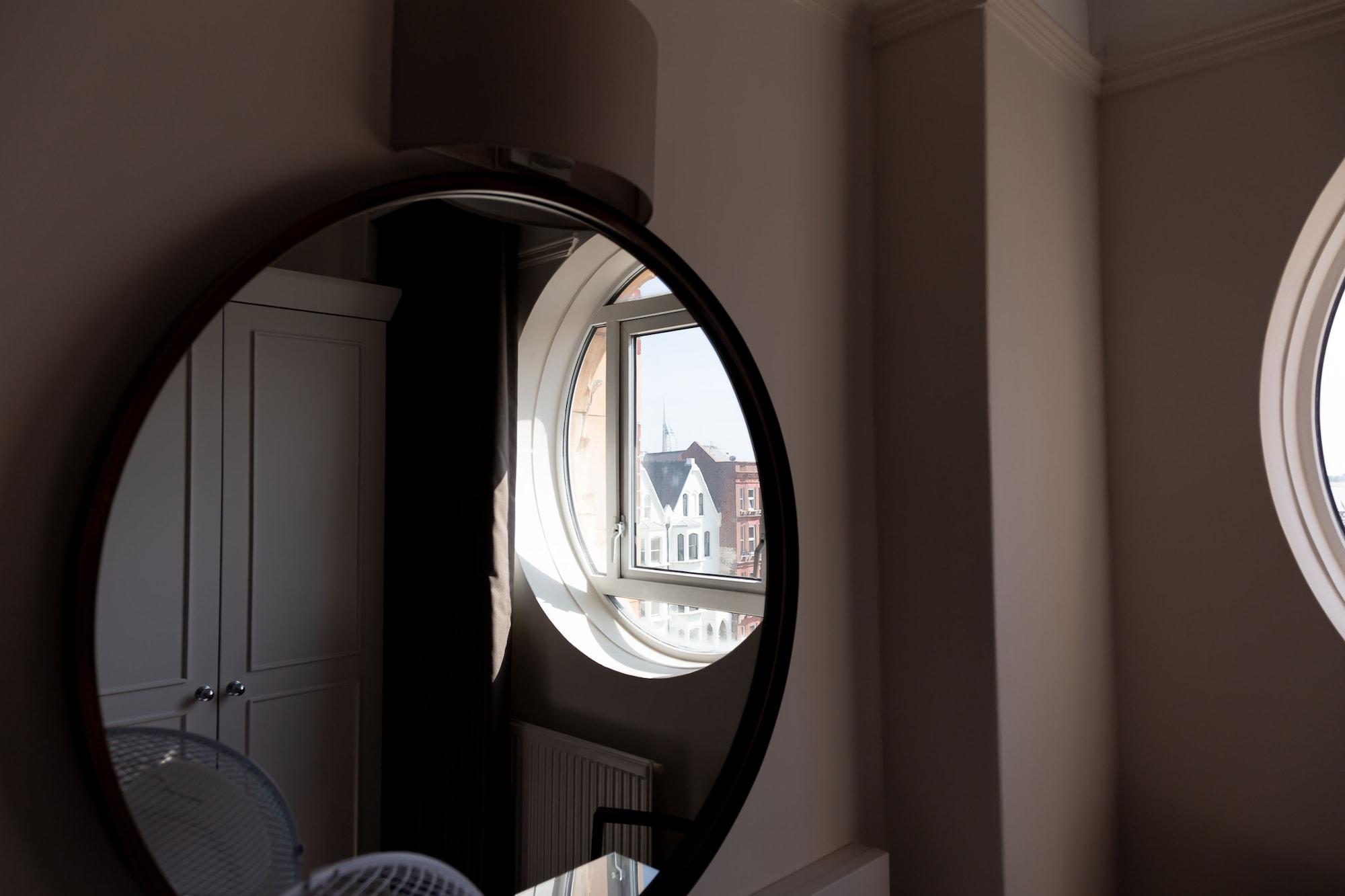 The Queens Hotel 4*