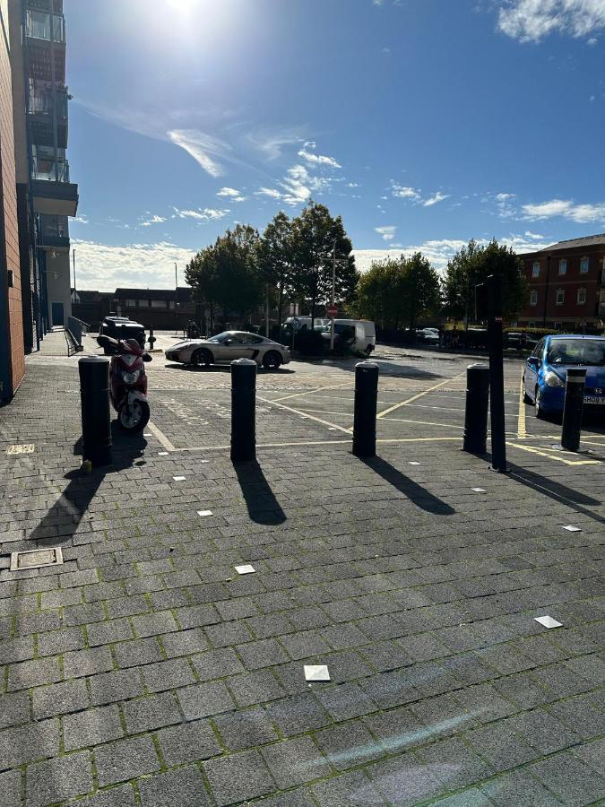 Apartment Flat With Free Parking In Gunwharf Quays Portsmouth