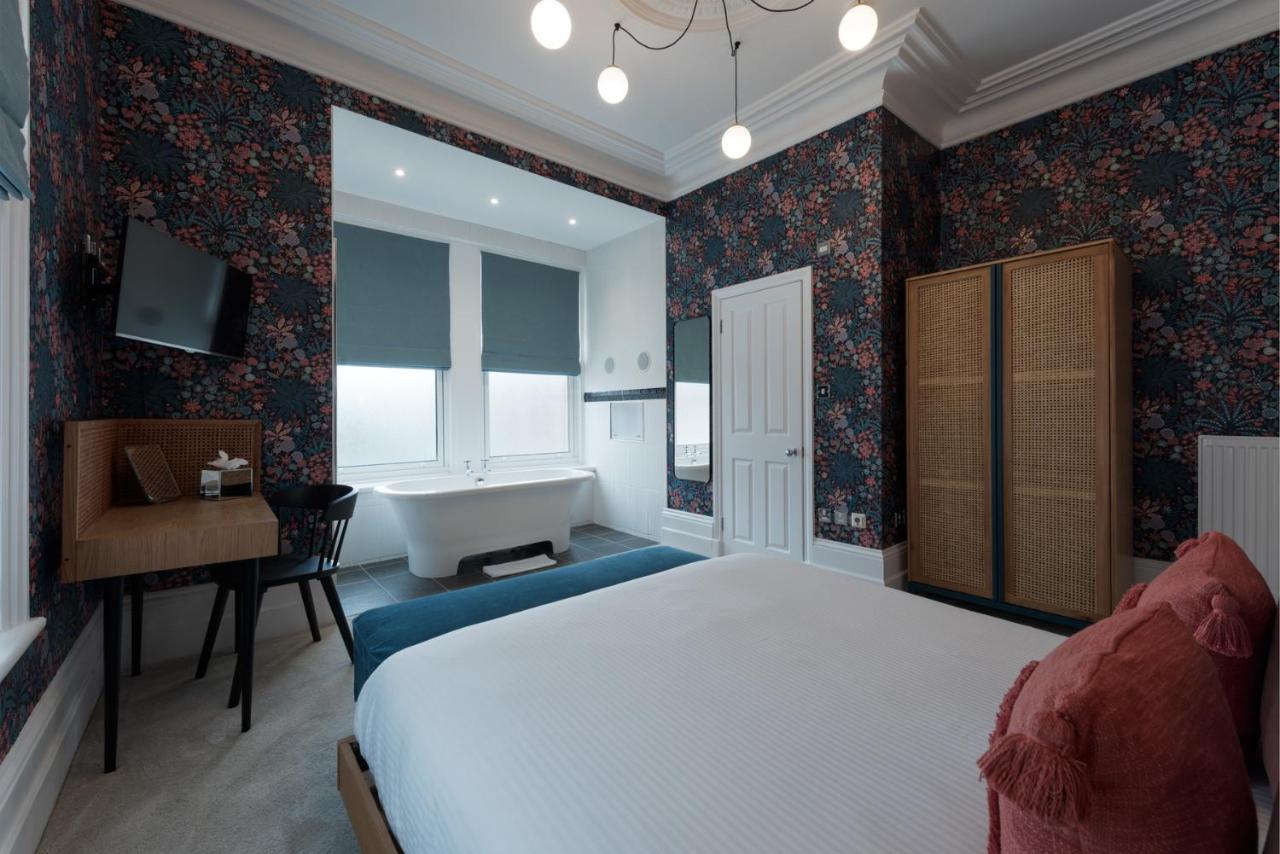 The Clarence Boutique 4*