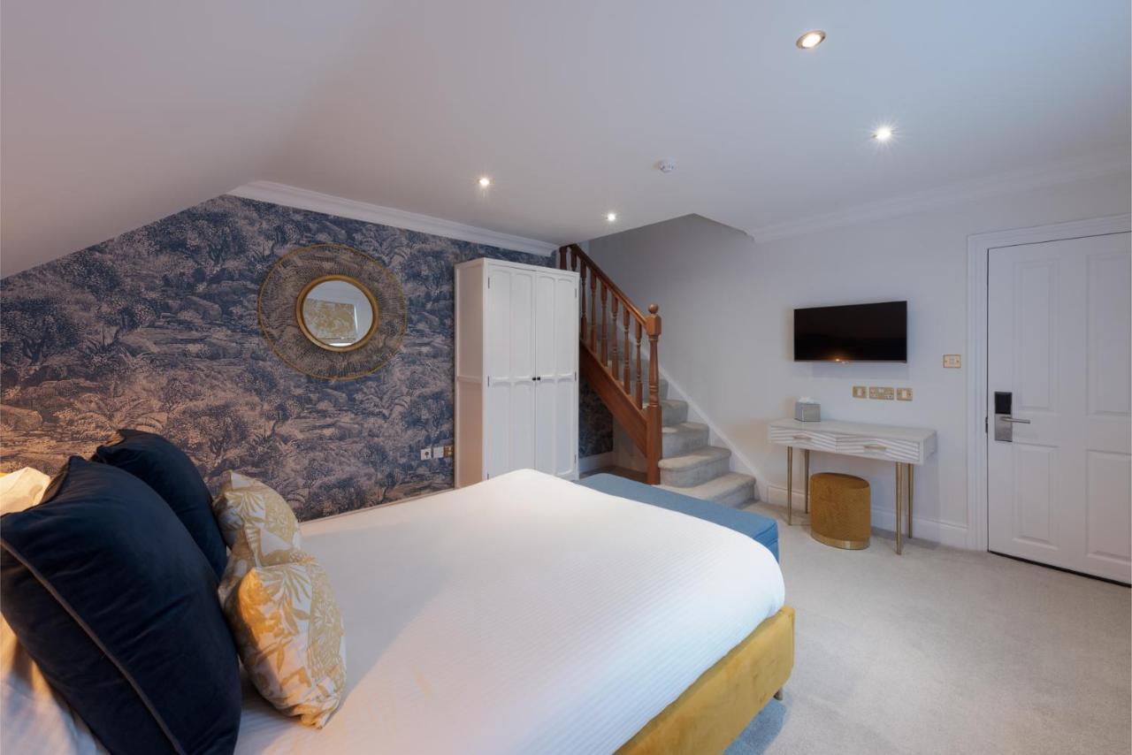 The Clarence Boutique 4*