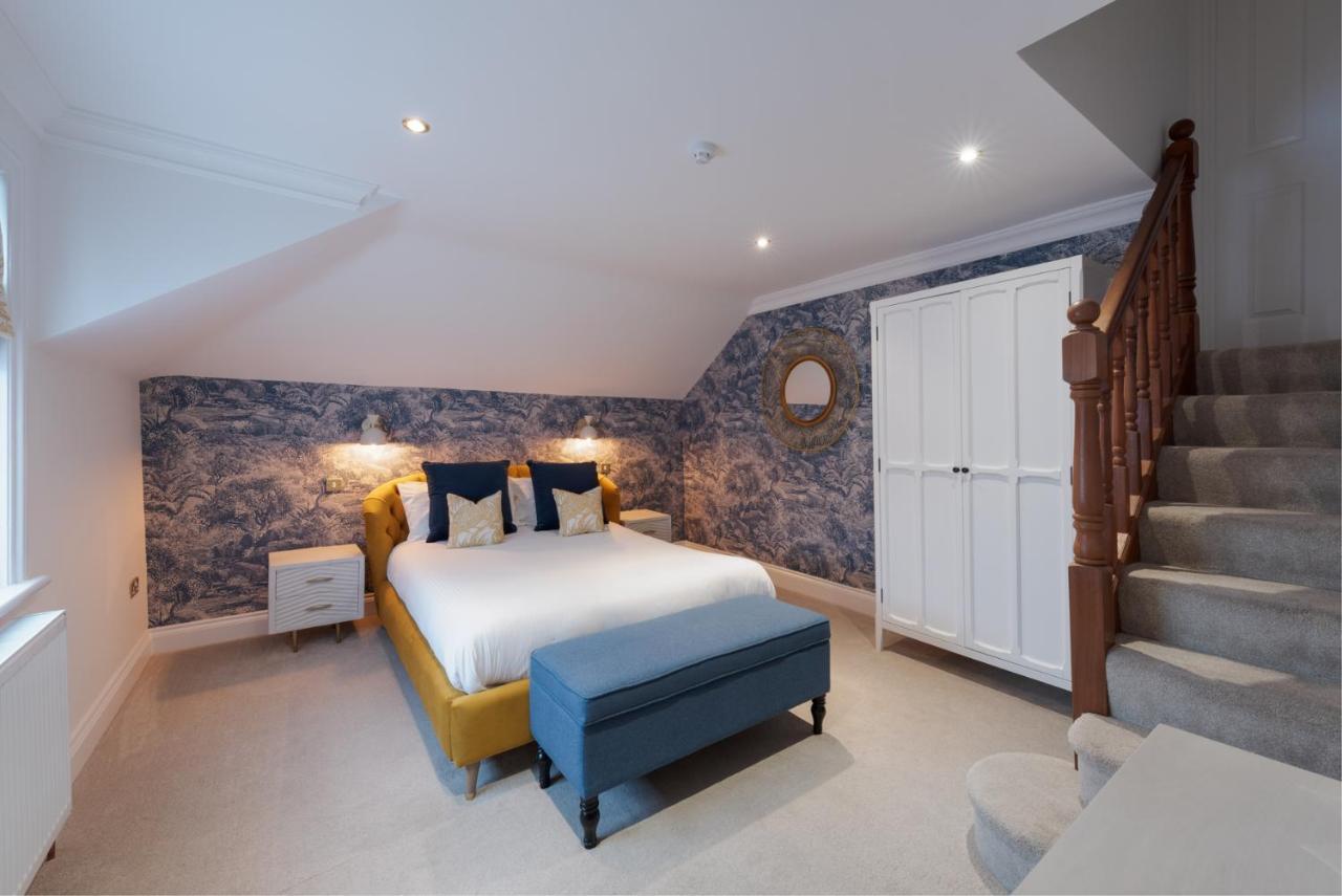 The Clarence Boutique Hotel 4*