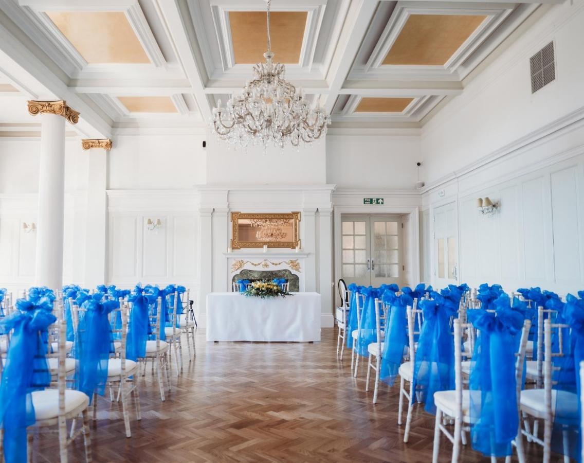 The Queens Hotel