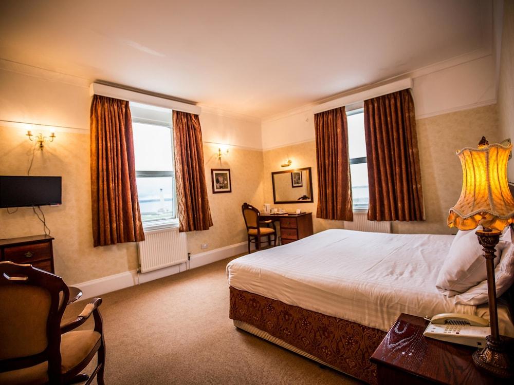 The Queens Hotel 4*