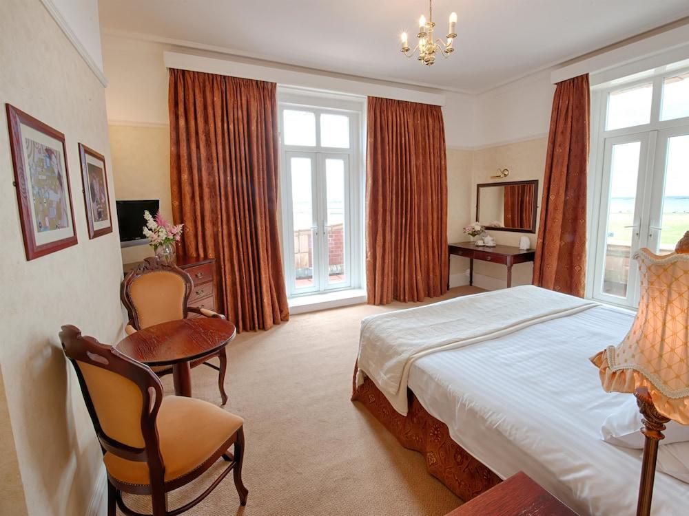 The Queens 4*