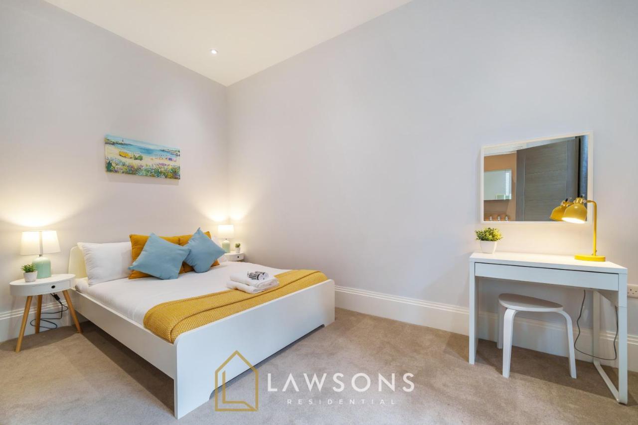 Executive Living By Lawsons 3 Bed, 3 Bath *