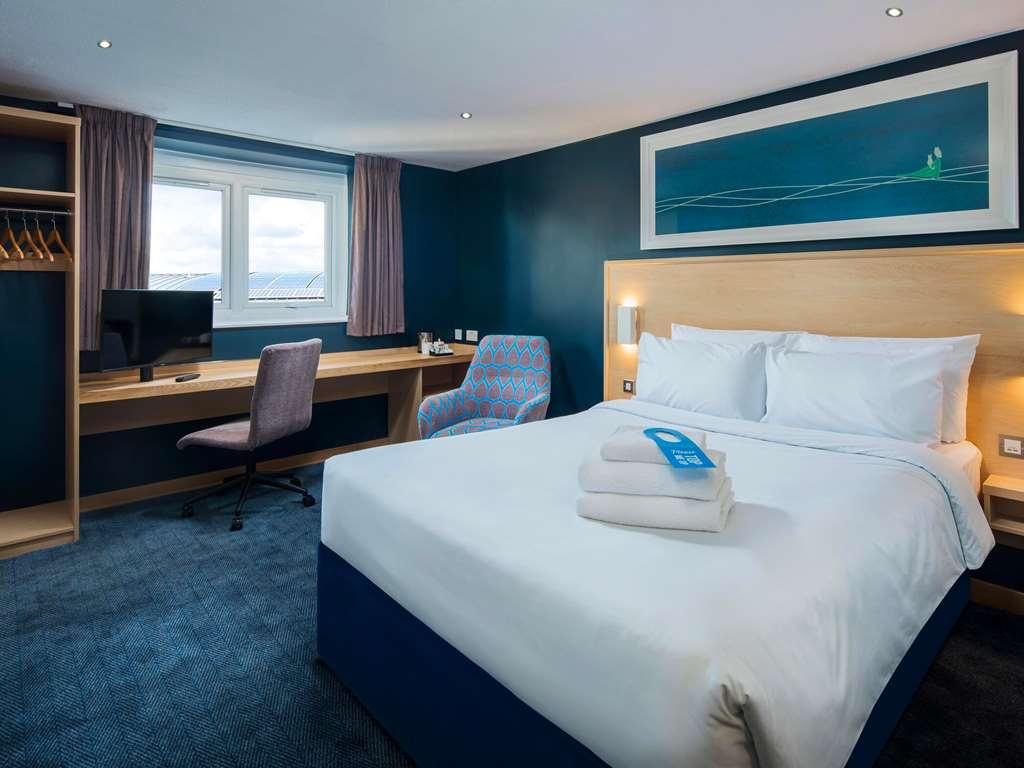 Travelodge Hotel 3*