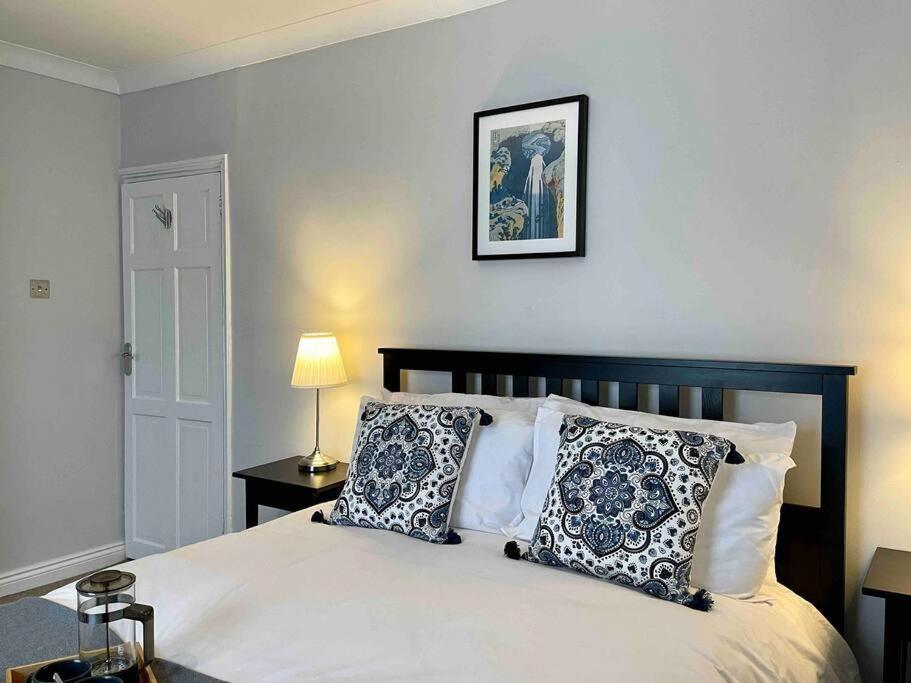 Urban Haven Apartment