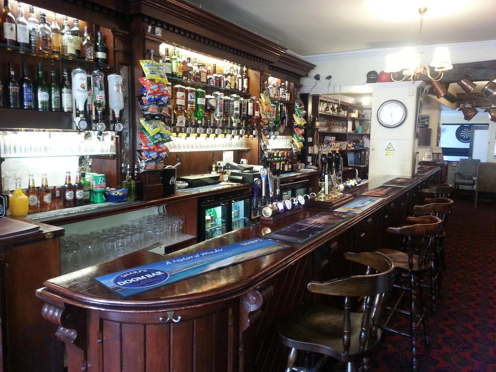 Inn The George 2*