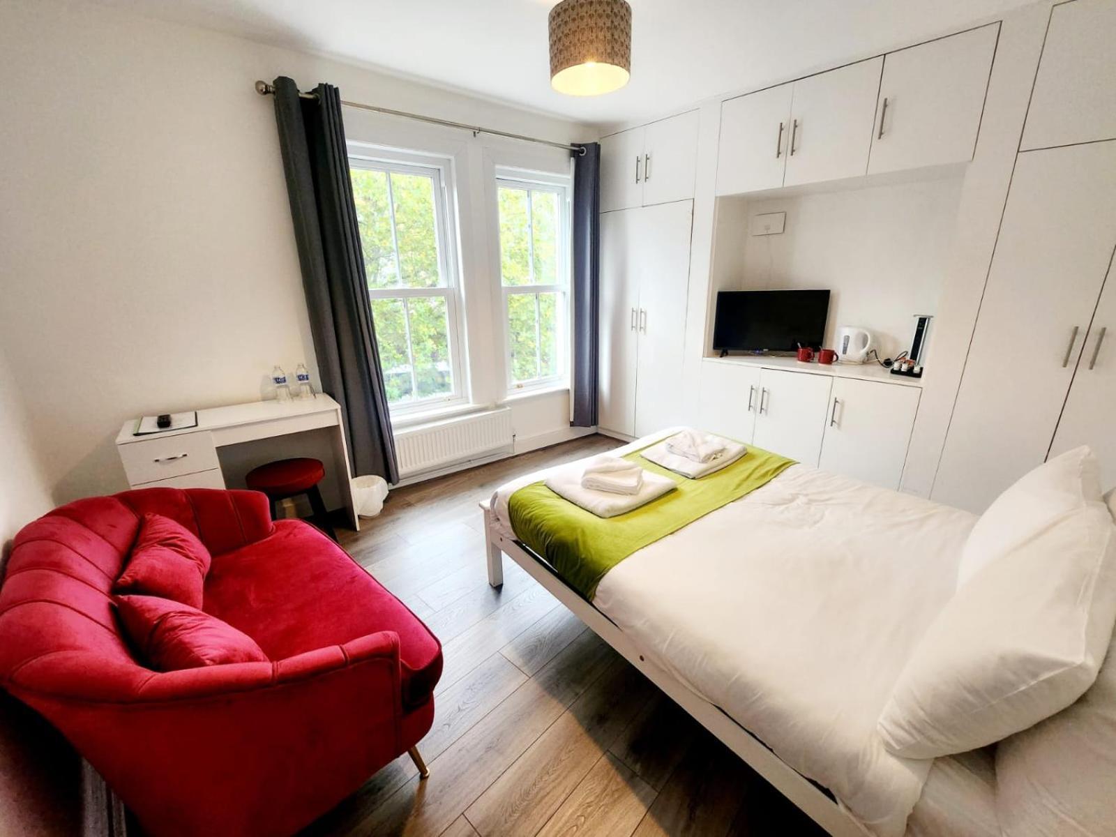 Bed & Breakfast Old Victory House 3*