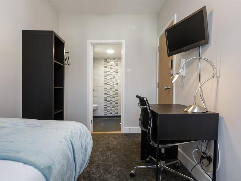 Blue Star House 4* Portsmouth