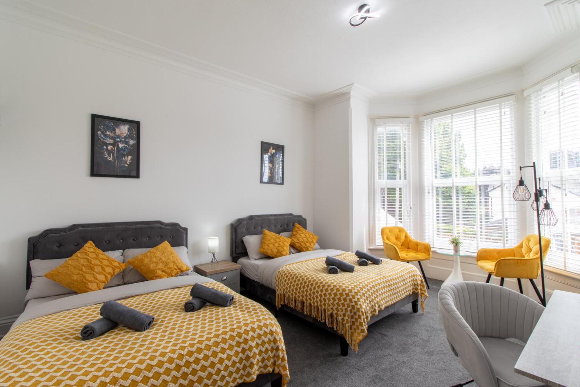 Open Mind - Hottub, 8 Beds & 2 Car Spaces Holiday home *