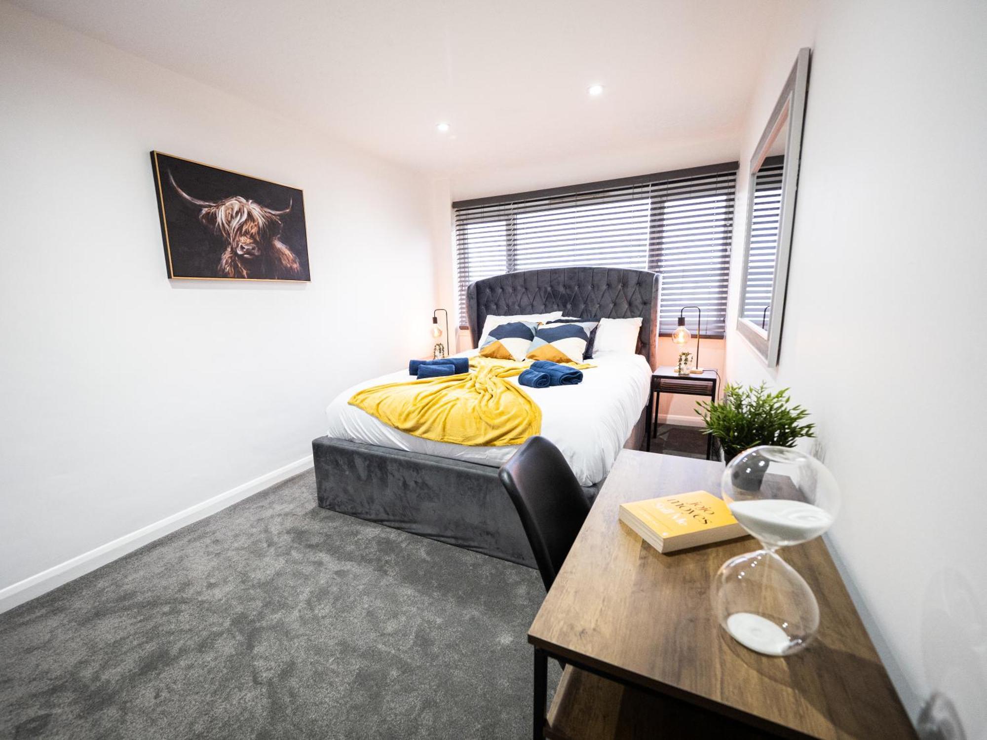 Luxury Seaside Haven- Coastal Comfort, Free Parking * Portsmouth