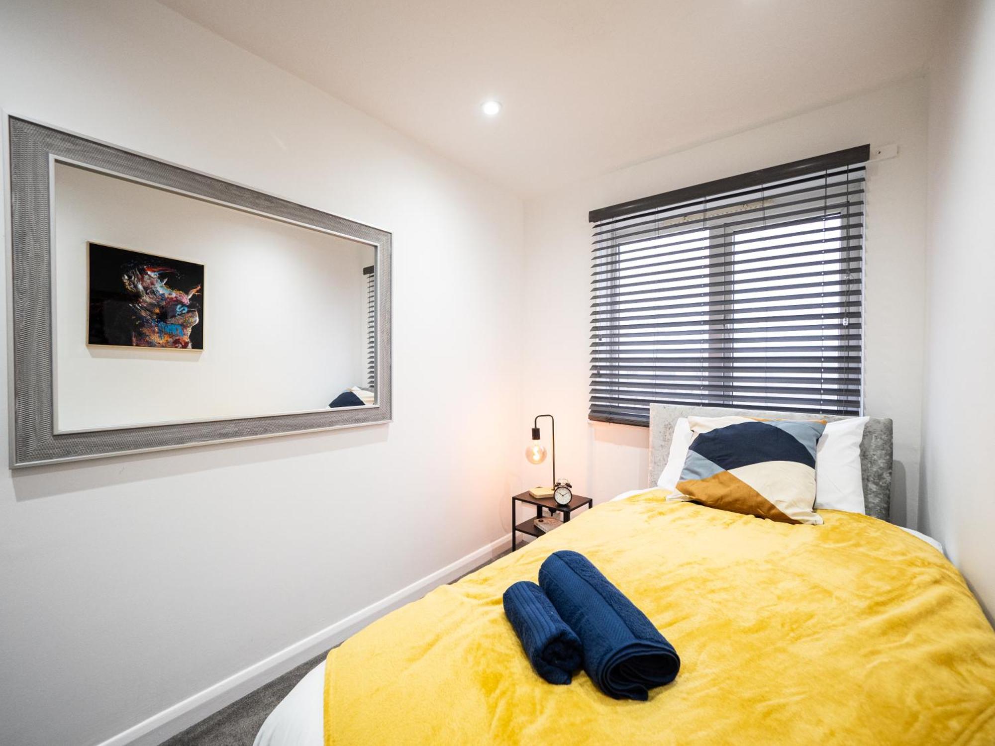 Luxury Seaside Haven- Coastal Comfort, Free Parking * Portsmouth