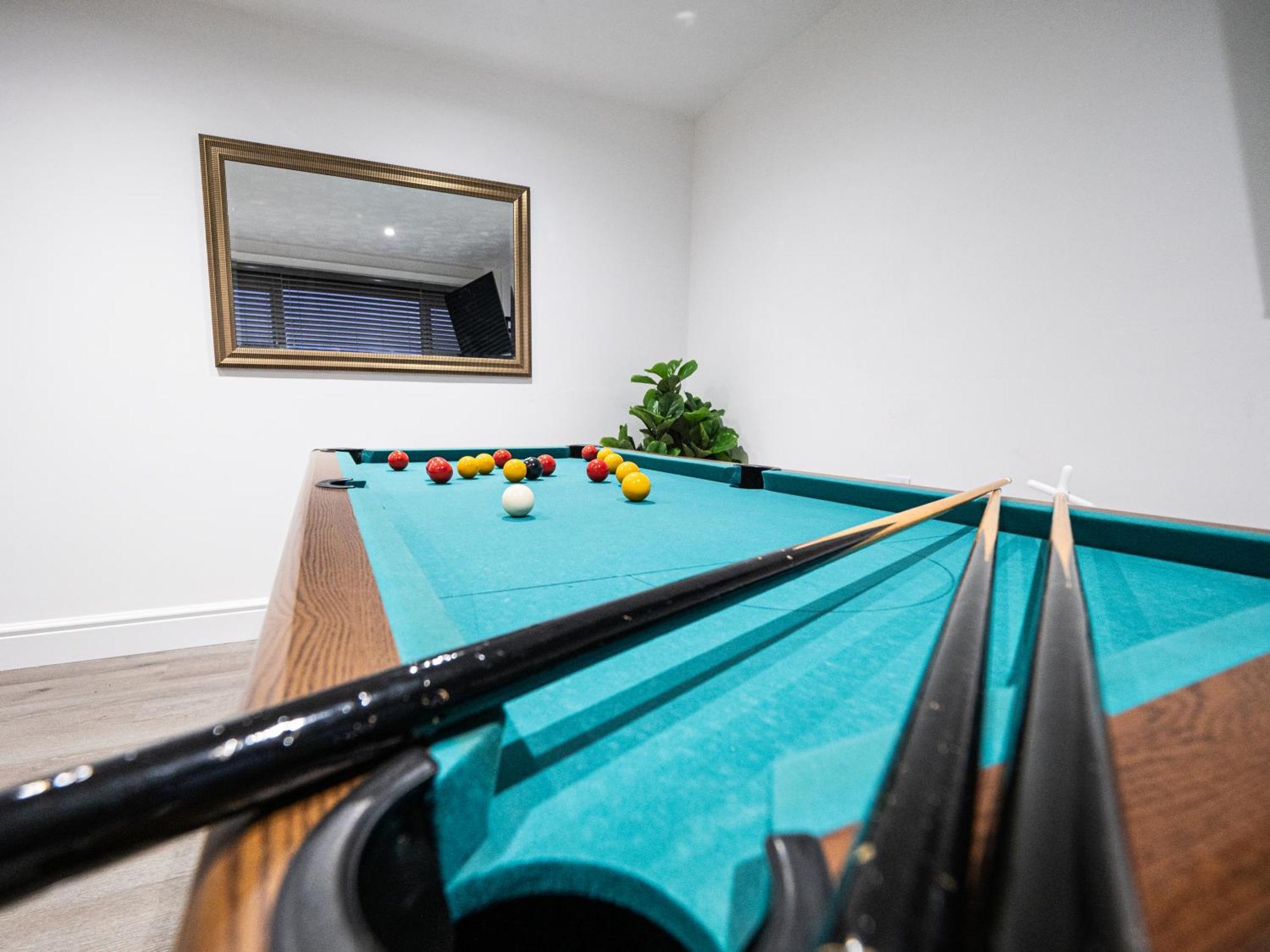 Apartment Luxury Seaside Haven- Coastal Comfort, Free Parking Portsmouth