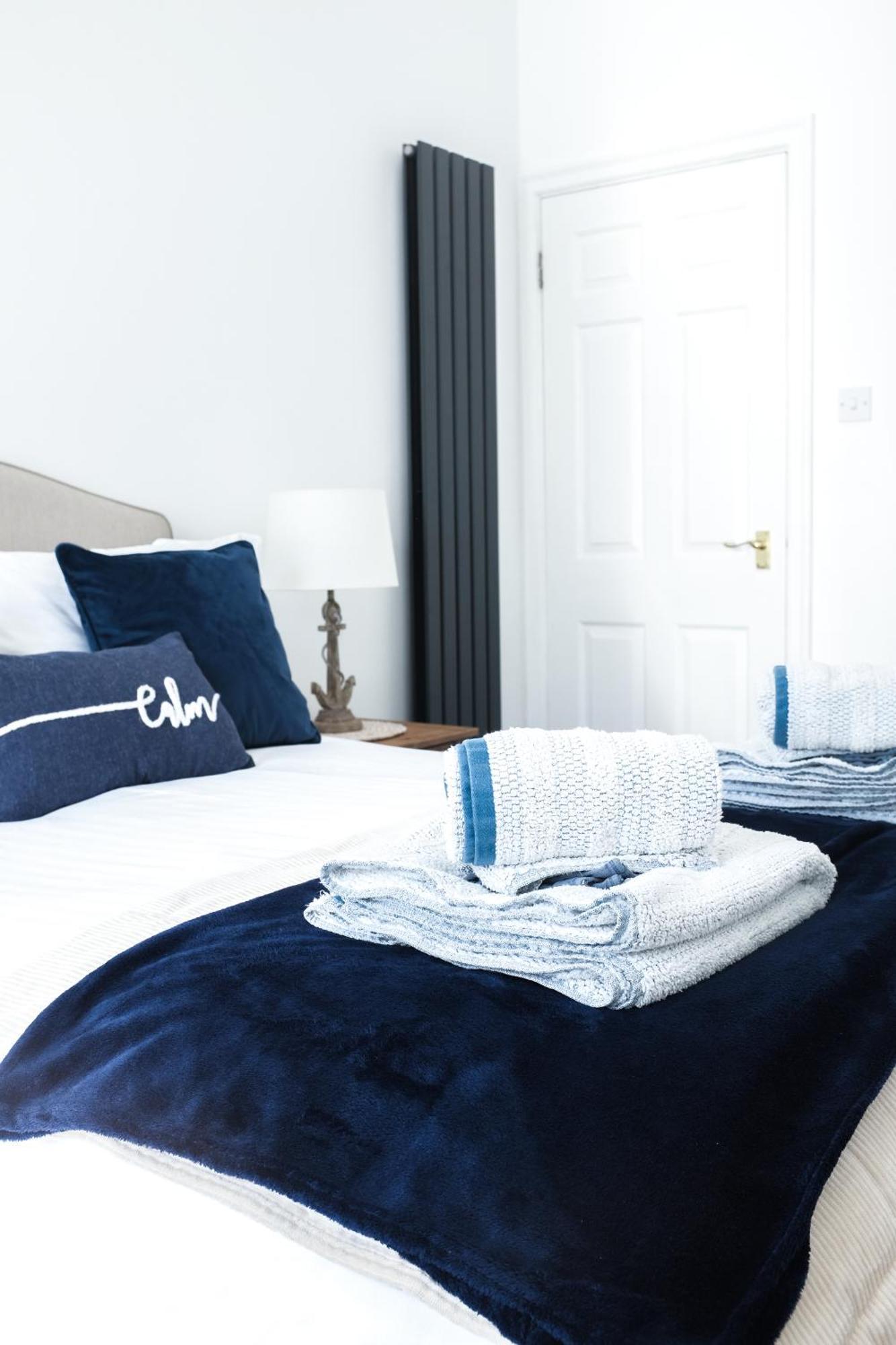 *newly Refurbished *central Apartment Portsmouth