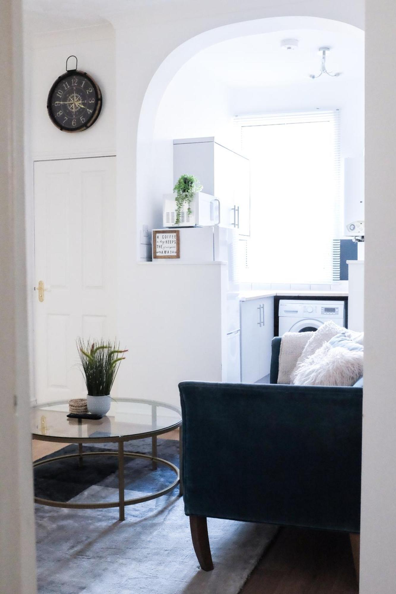 Apartment *newly Refurbished *central