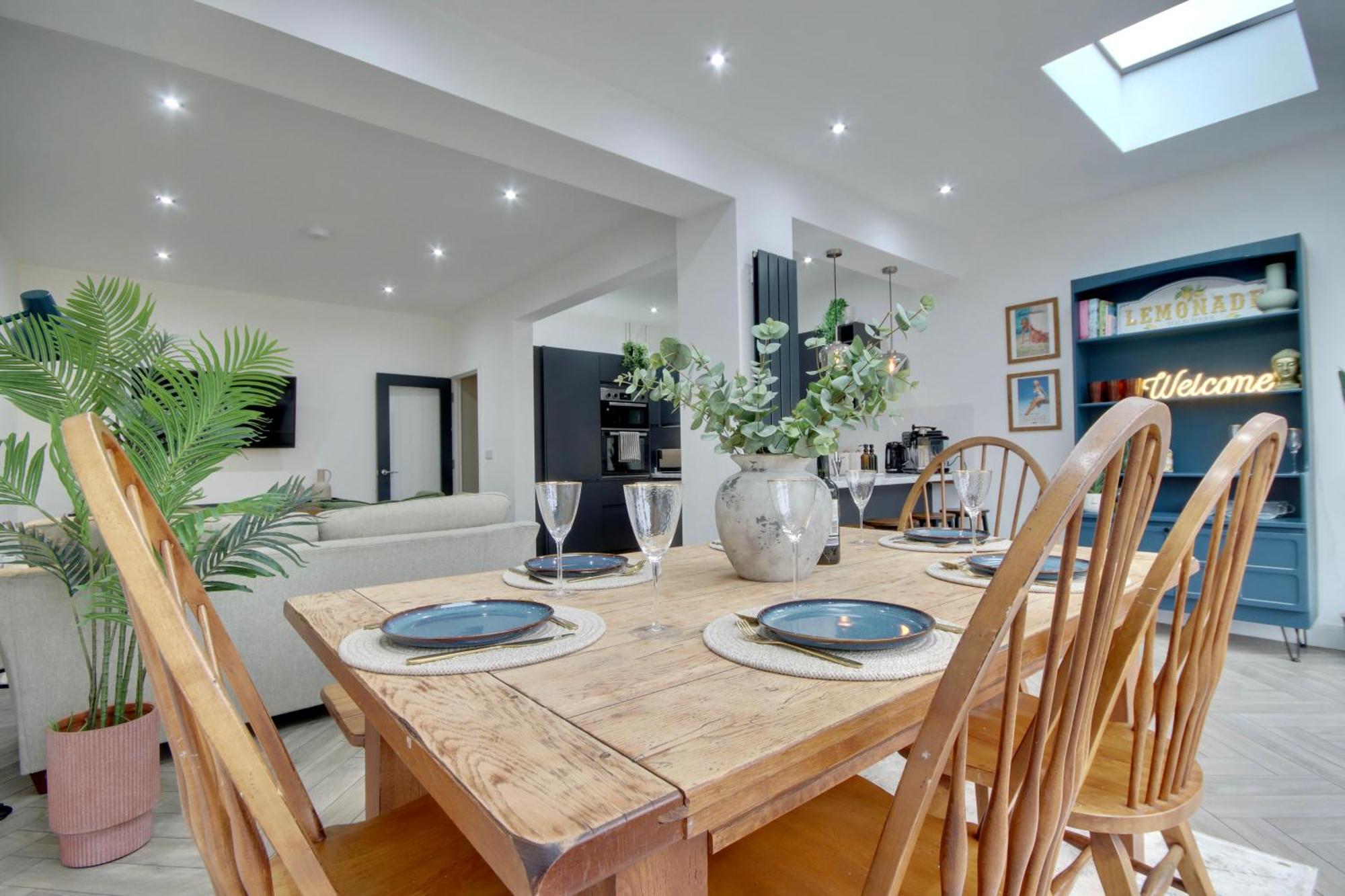 Holiday home Clover Luxury With Off Road Free Parking