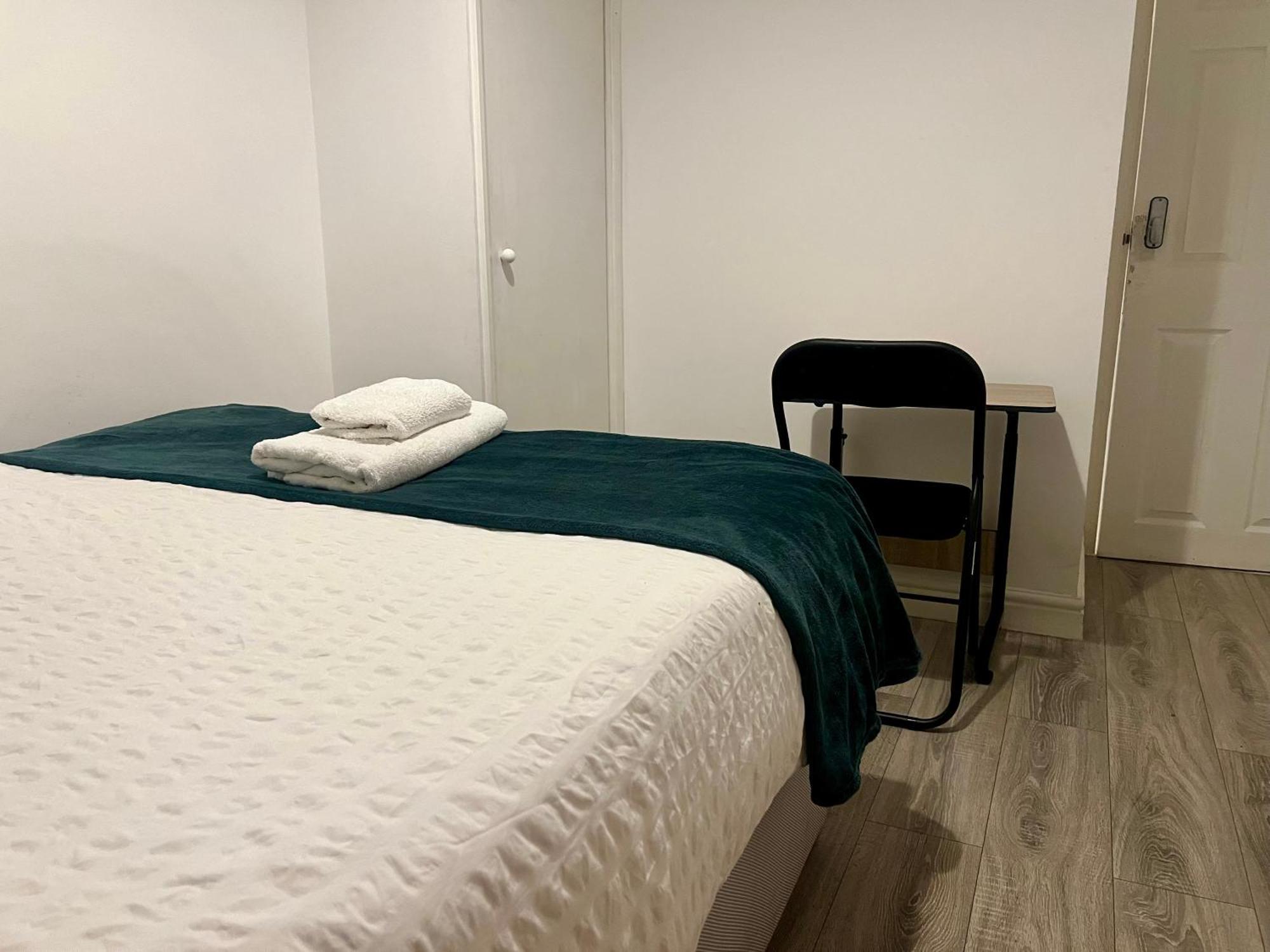 The Coral 1 Fratton Park Guest house Portsmouth