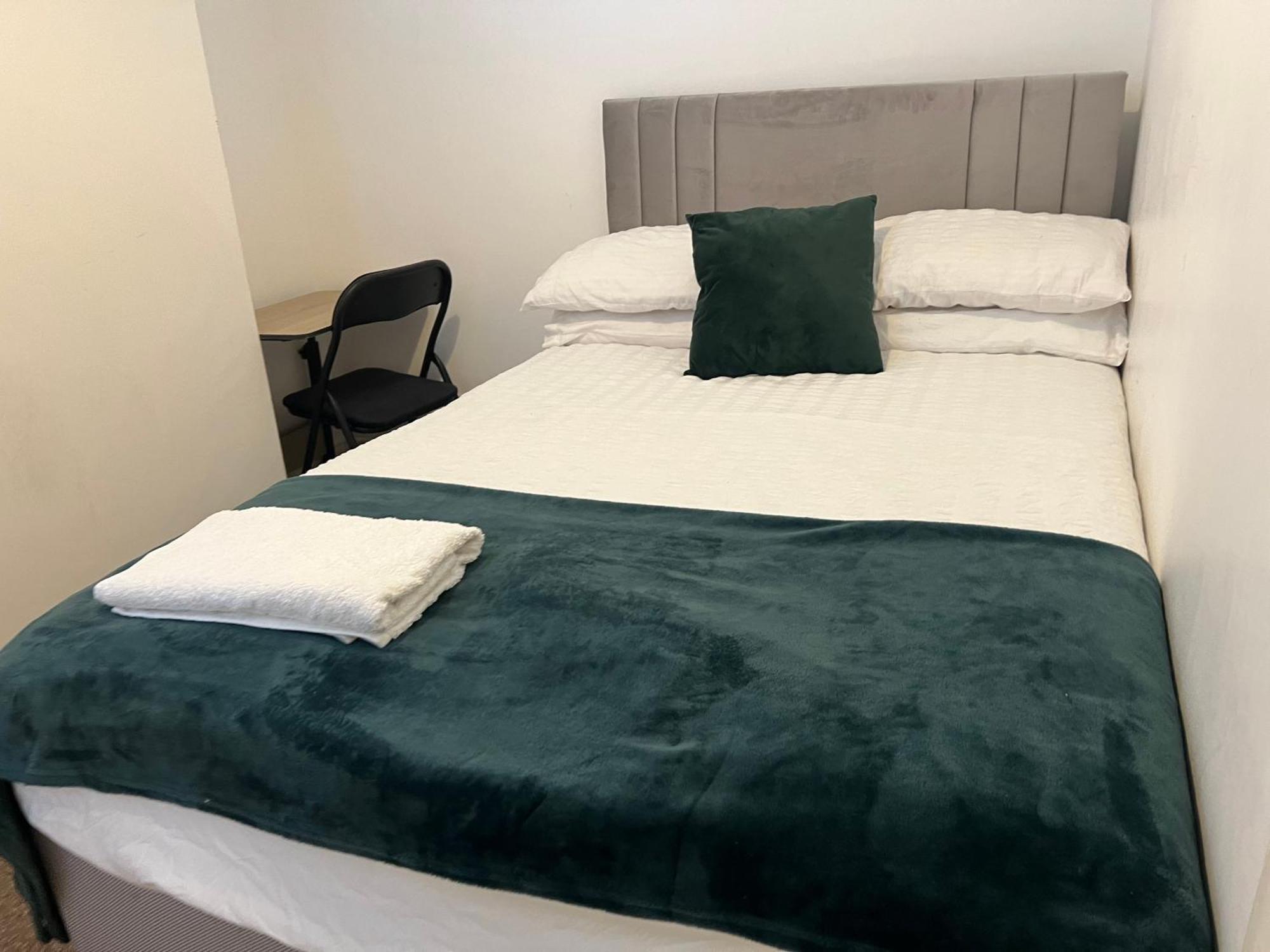 The Coral 1 Fratton Park Guest house