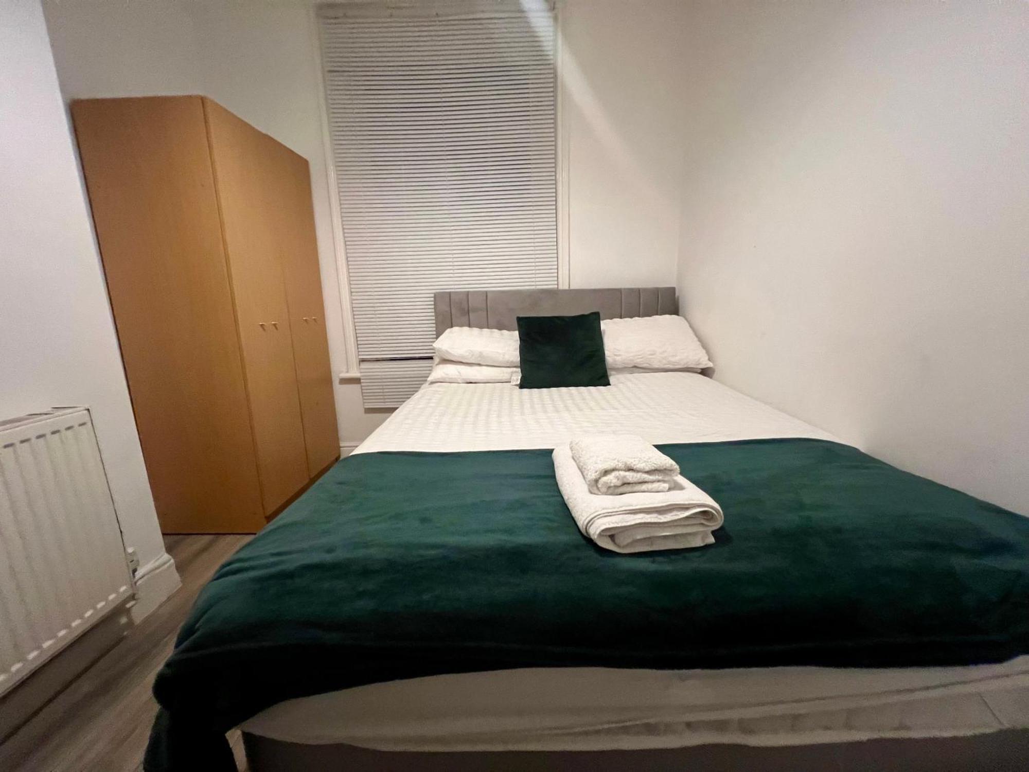 Guest house The Coral 1 Fratton Park Portsmouth