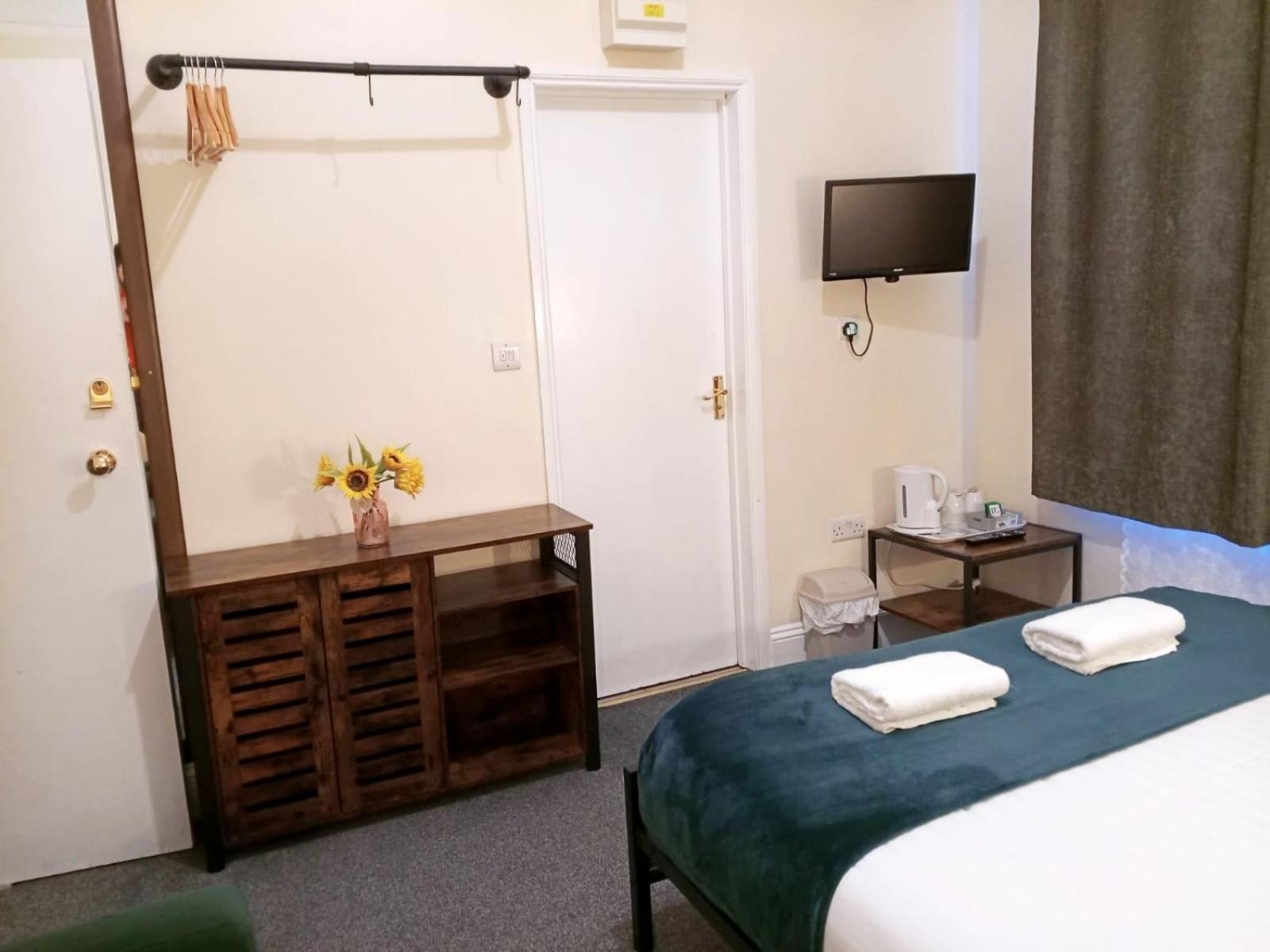 Victorin House - Are En-suite Hotel