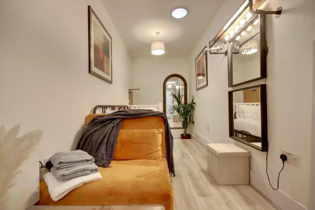Apartment Aylward Apartments Compact Studio, Near City Centre And Gunwharf Quays