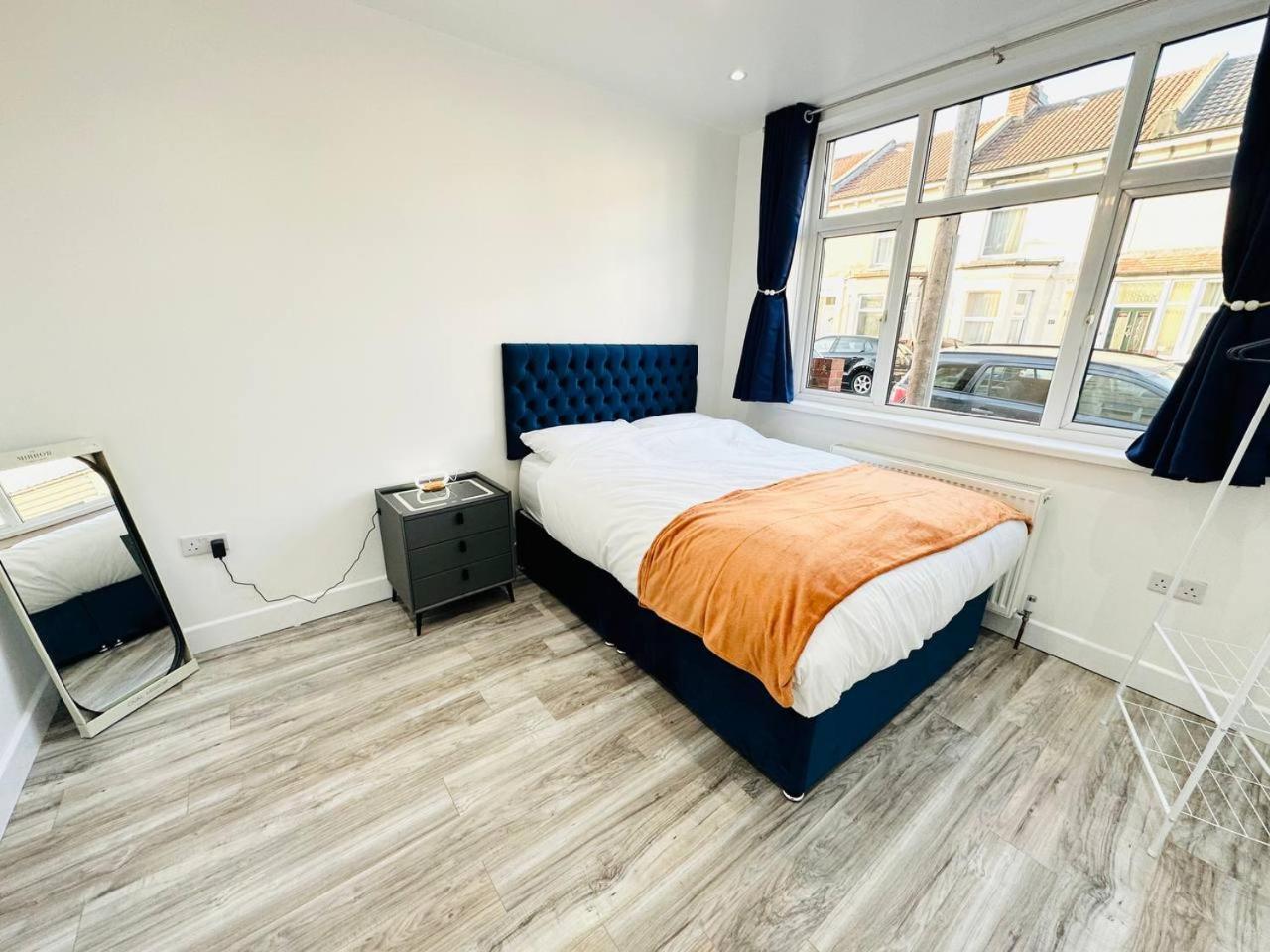 Guest house In *
