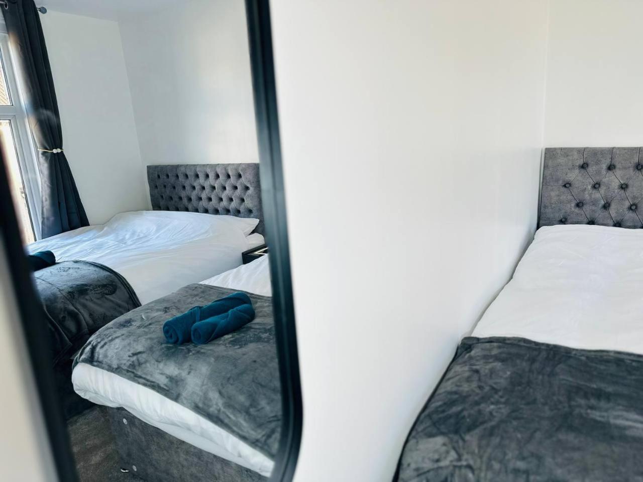 Guest house In *
