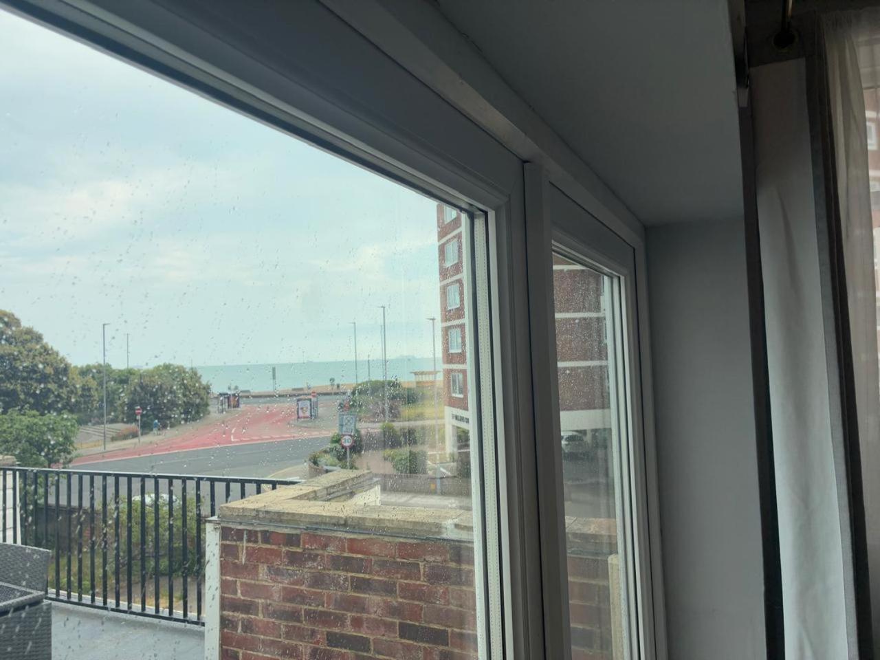 By The Sea, - En With Sea View Possible, Parking Ev 22kw Portsmouth